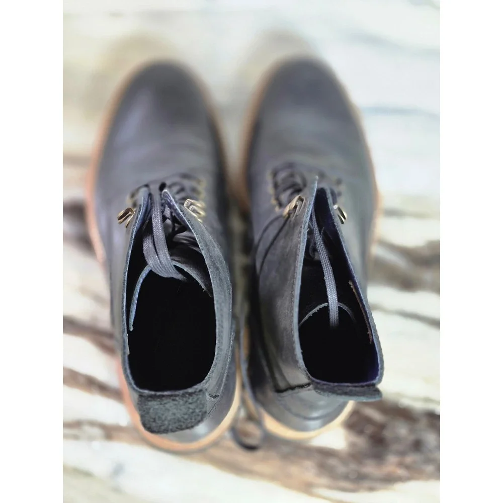 Cole Haan Mens Black Leather Lace Up Boots Vibram Gumlite Sole 8.5 M Combat